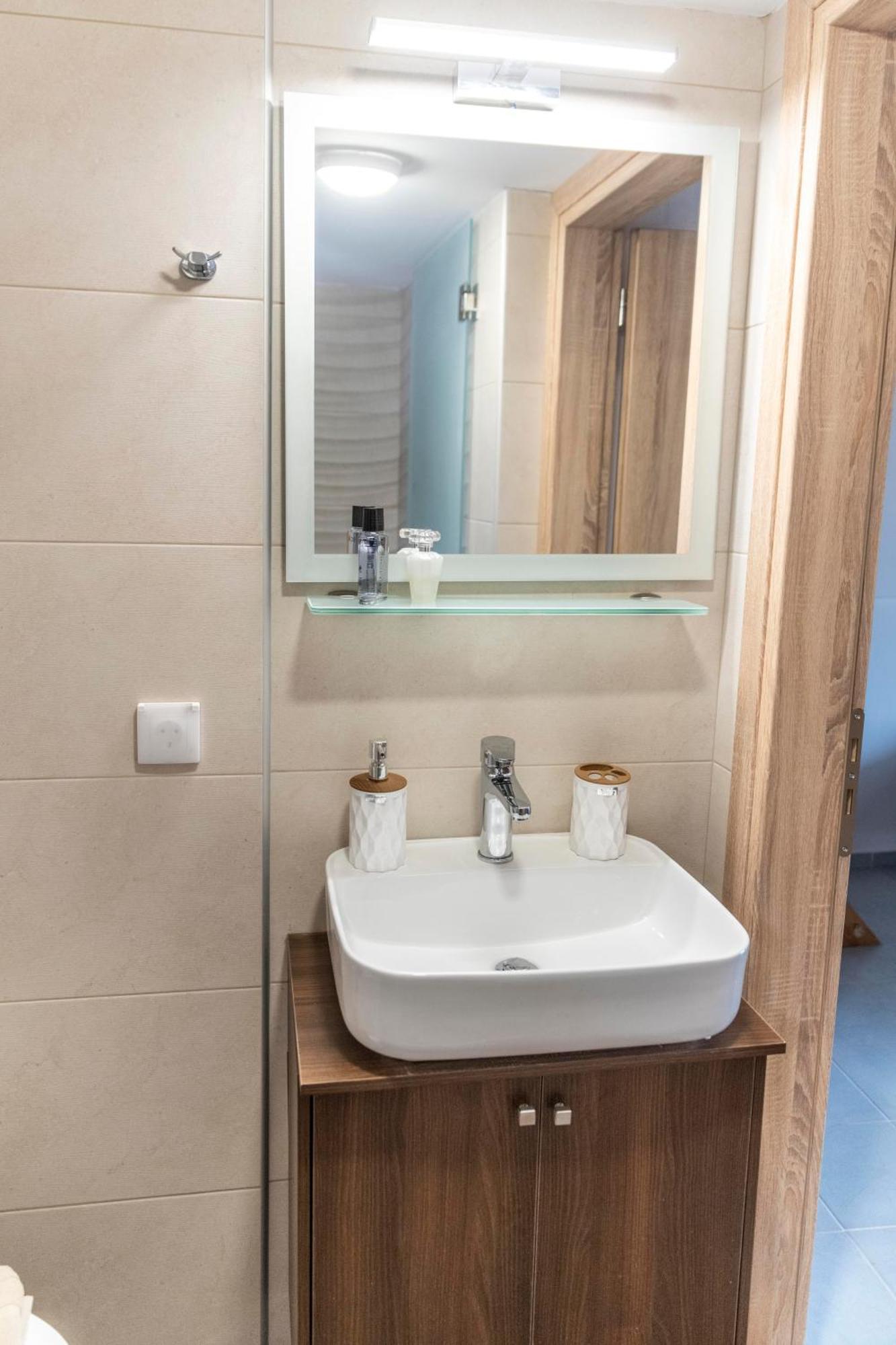 מטלה Emmanouela Apartment מראה חיצוני תמונה
